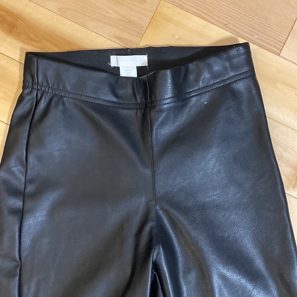 H&M Leather Pants in Black size 4 - Picture 4 of 11